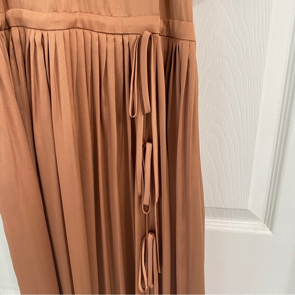 NWT BANANA REPUBLIC x OLIVIA PALERMO OFF SHOULDER PLEATED MAXI DRESS SIZE 0 - Picture 5 of 5